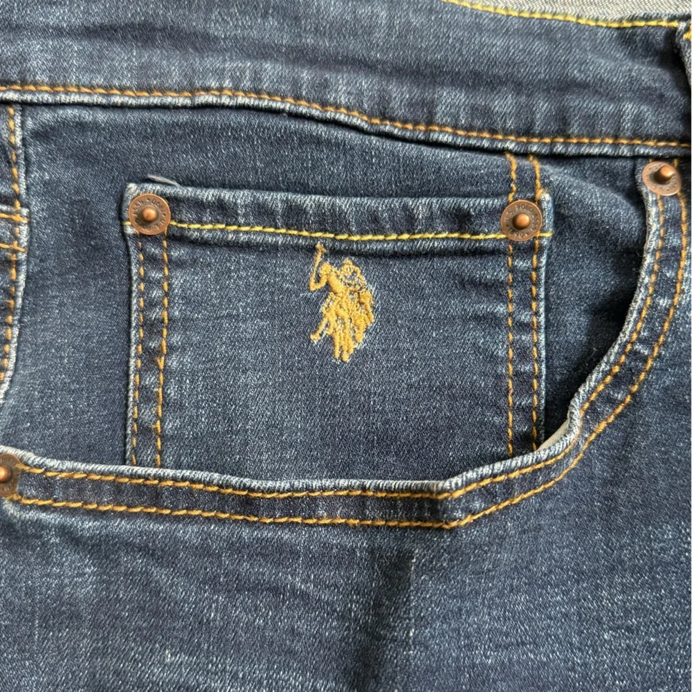 U.S. Polo Assn. Men's Deep Indigo Straight Jeans - Picture 4 of 7